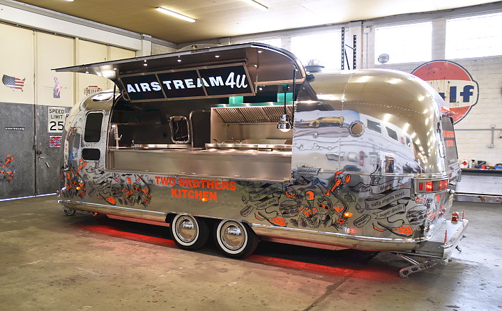 airstream_two_brothers_kitchen.jpg