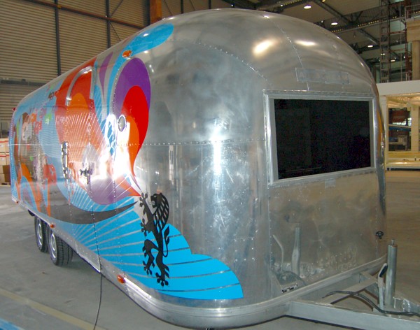Airstream_2axles_Stage_Front.jpg