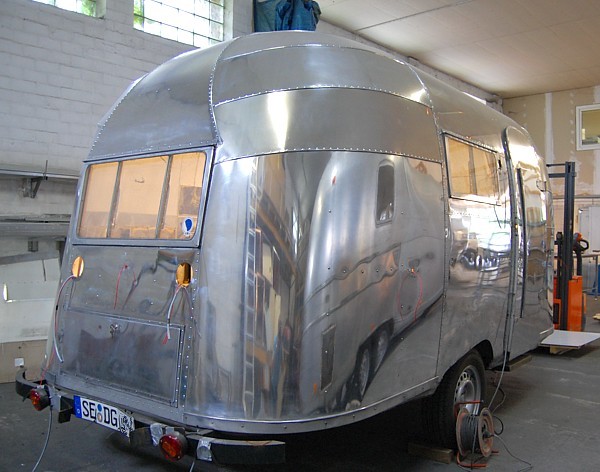 Airstream_Bubble_1956_a.jpg