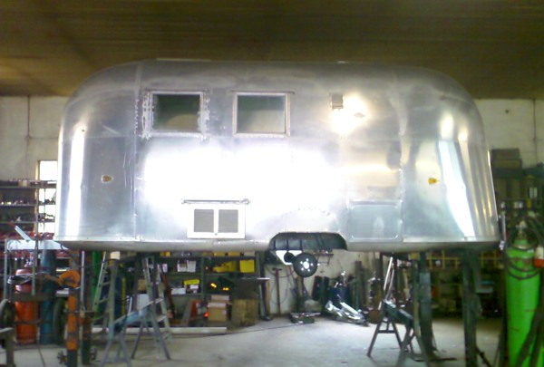 Airstream_Gl.jpg