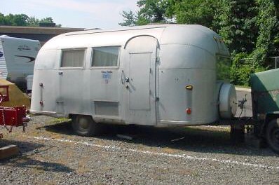 Airstream_Globetrotter_b.jpg
