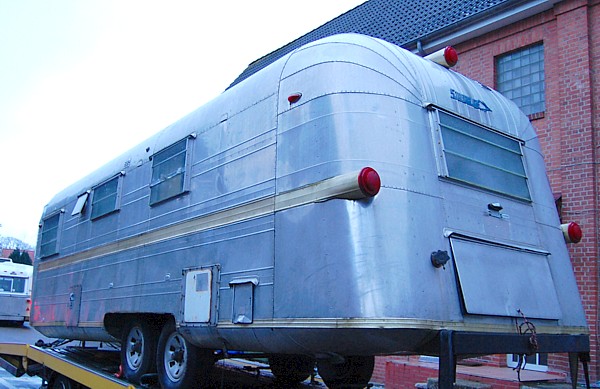 26ft_Streamline_1965.jpg