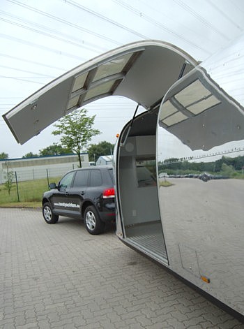Airstream_Sovereign_Eventmobile_f.jpg