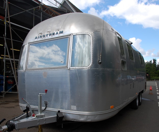 72_airstream_trade_wind_b.jpg