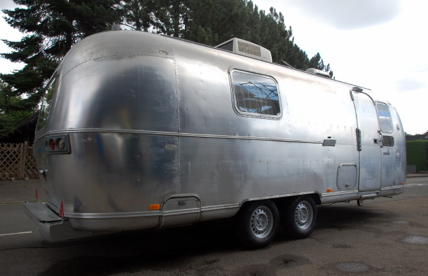 72_airstream_trade_wind_d.jpg