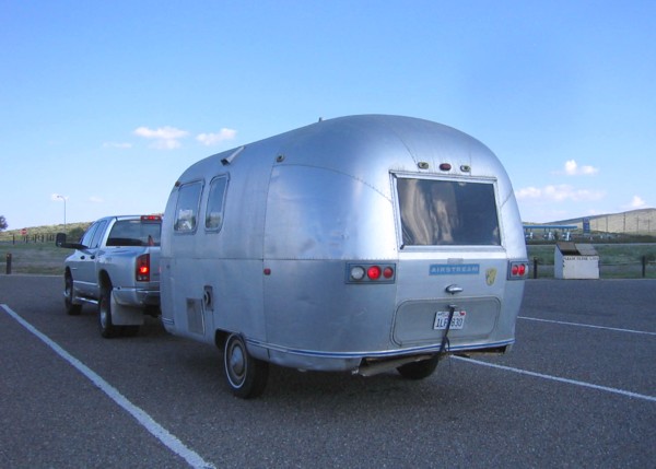 69_Airstream_Caravel_c.jpg