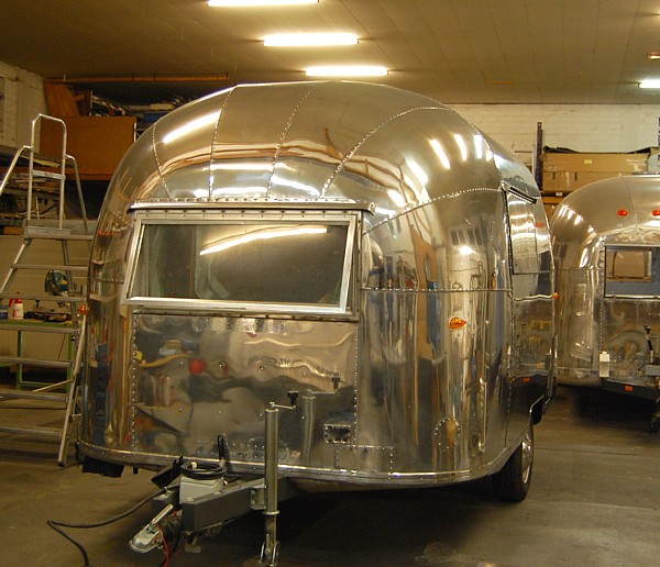 16_Foot_Airstream_Bubble_1957_d.jpg