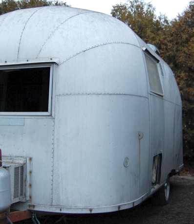 Airstream_Globetrotter_57_b.jpg