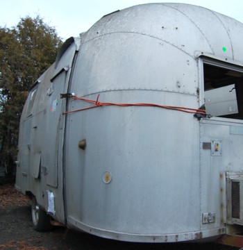 Airstream_Globetrotter_57_c.jpg