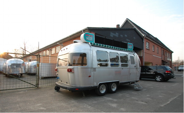 Airstream_Diner_b.jpg