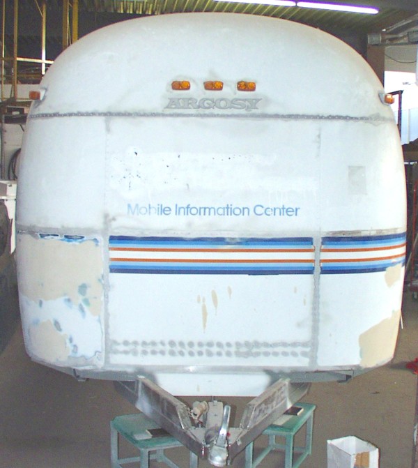 76_Argosy_Airstream_Trailer_front.jpg