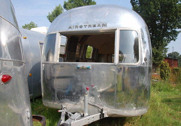 23ft_airstream_72_teilpoliert_a.jpg