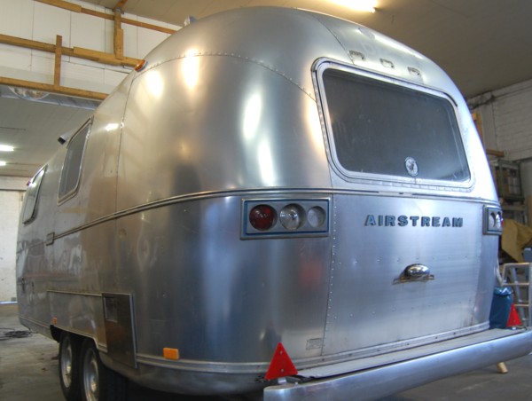 23ft_airstream_safari_72_b.jpg