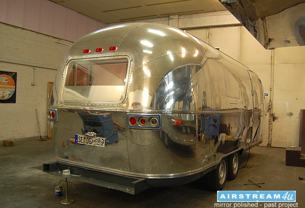 safari_airstream_mirror_polished.jpg