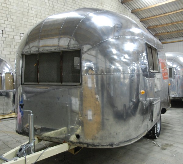 16ft_airstream_bubble_57_b.jpg