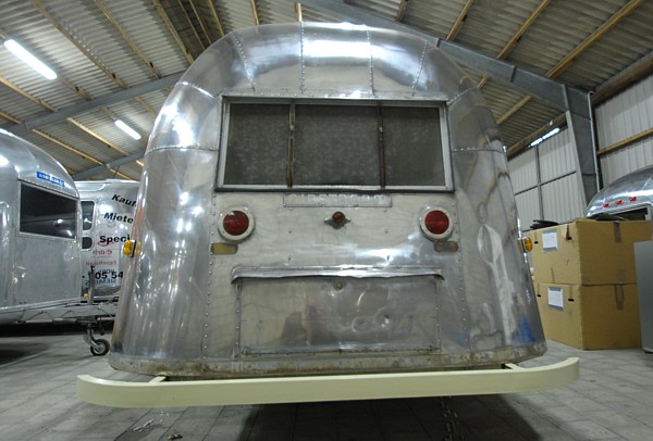16ft_airstream_bubble_57_e.jpg
