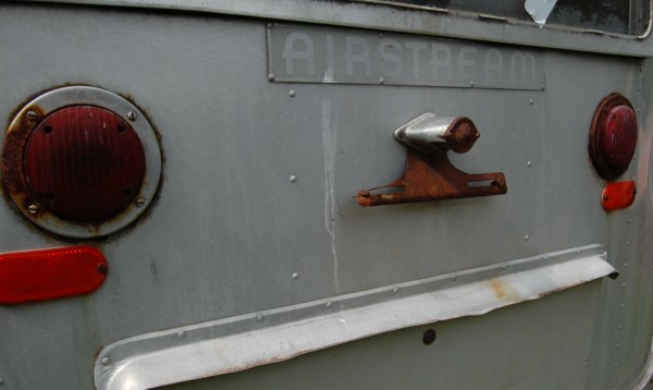 57_Airstream_Bubble_back.jpg