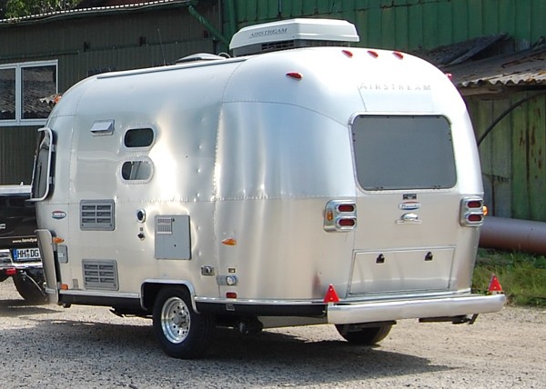 16ft_airstream_ccd_bambi_rear.jpg