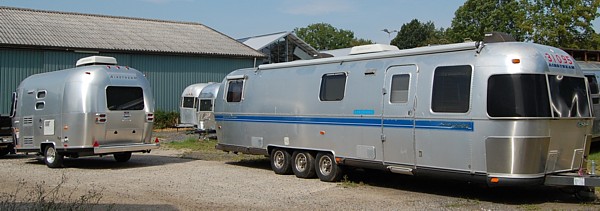 34ft_airstream_big_brother_airstream_bambi.jpg