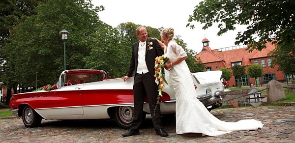 weddingmobiles.jpg