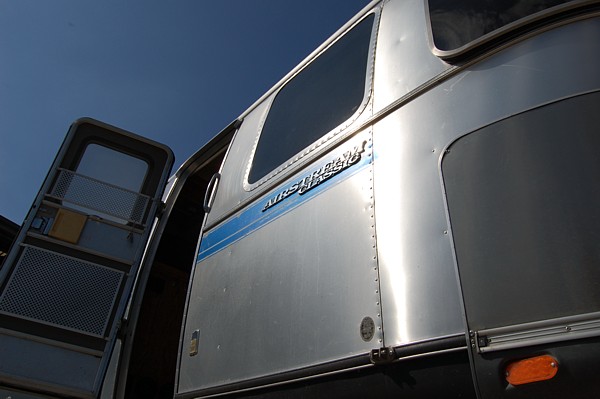 34ft_Airstream-Classic_Excella_1000_1994_e.jpg