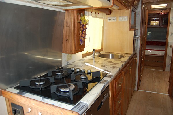 34ft_Airstream-Classic_Excella_1000_1994_g.jpg