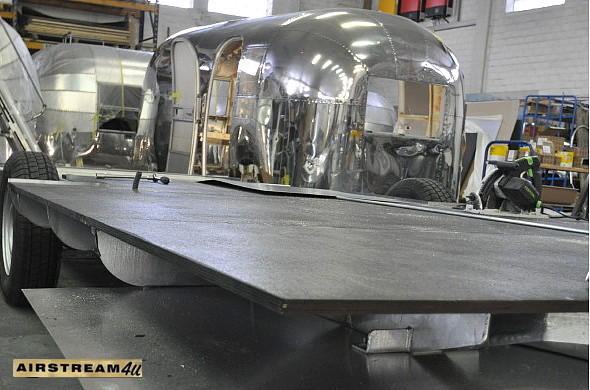 Airstream4u_verzinktes_chassis_wasserbestaendige_bodengruppe.jpg