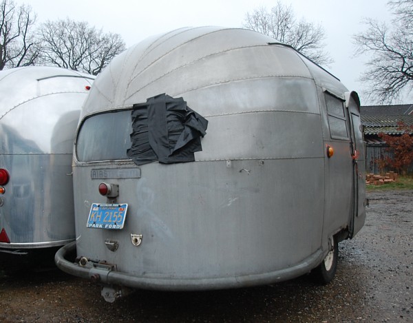 16ft_airstream_wee_wind_48_c.jpg