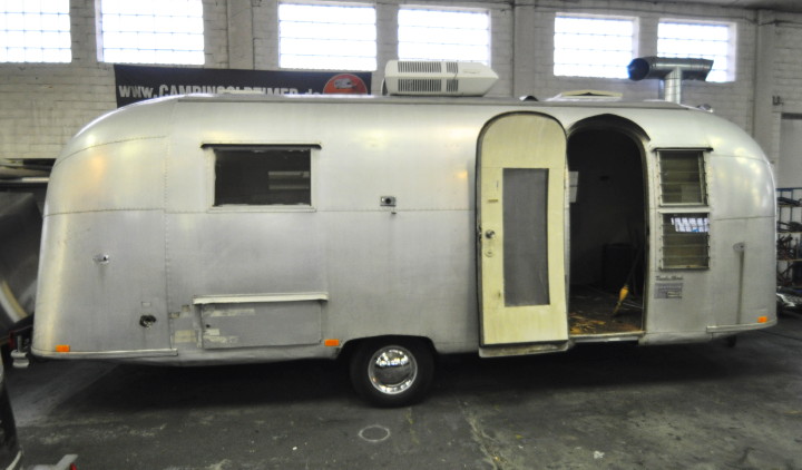 24ft_1961_Airstream_Trade_Wind.jpg