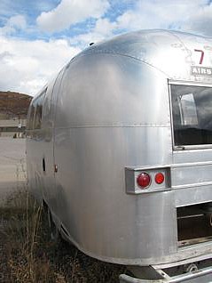 airstream_globetrotter_1960_b.jpg