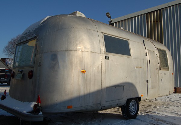 22ft_airstream_safari_1963_c.jpg