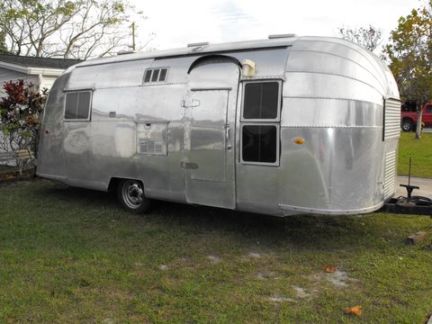 Airstream_Caravanner_1957_c.JPG