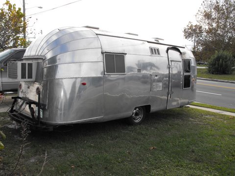 Airstream_Caravanner_1957_d.JPG