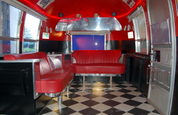 american_bar_airstream_diner_i.jpg