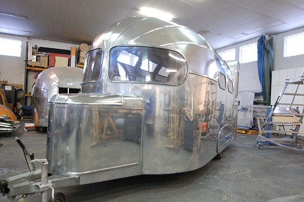 Airstream_Clipper_30s_Style_remanufactur.jpg