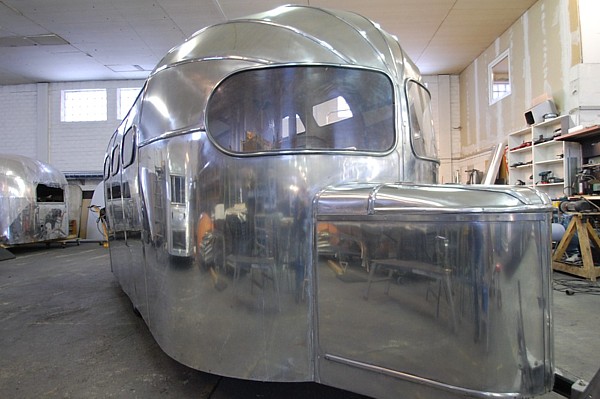 Airstream_Clipper_30s_Style_remanufactur_b.jpg