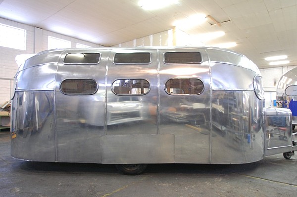 Airstream_Clipper_30s_Style_remanufactur_c.jpg