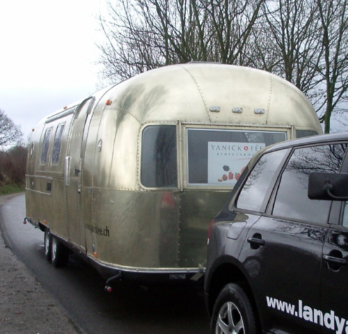 airstream_snack_coffee_lounge_a.jpg
