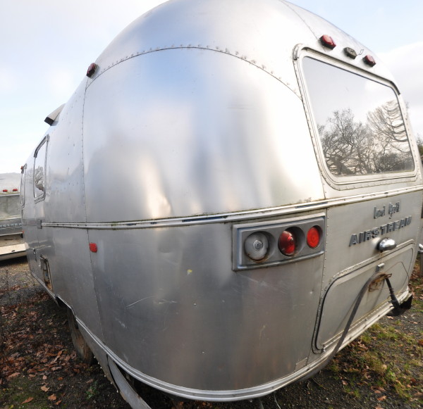 21ft_Airstream_Globetrotter_1970_a.jpg