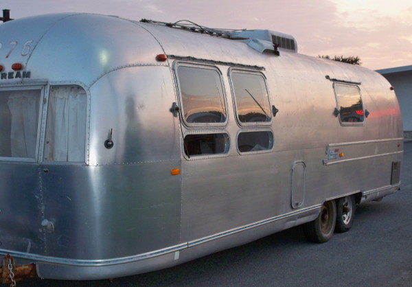 airstream_sovereign_1970_move_on.jpg