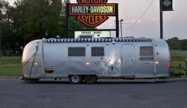 airstream_sovereign_1970_on_its_way.jpg