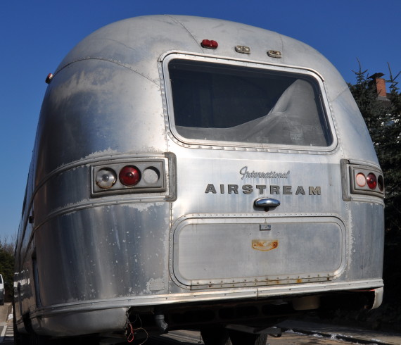 27ft_airstream_overlander_70s_c.jpg