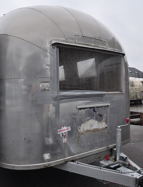 19ft_1962_Airstream_Globetrotter_05.jpg