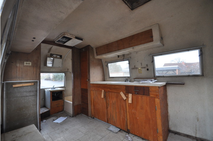 19ft_1962_Airstream_Globetrotter_08.jpg