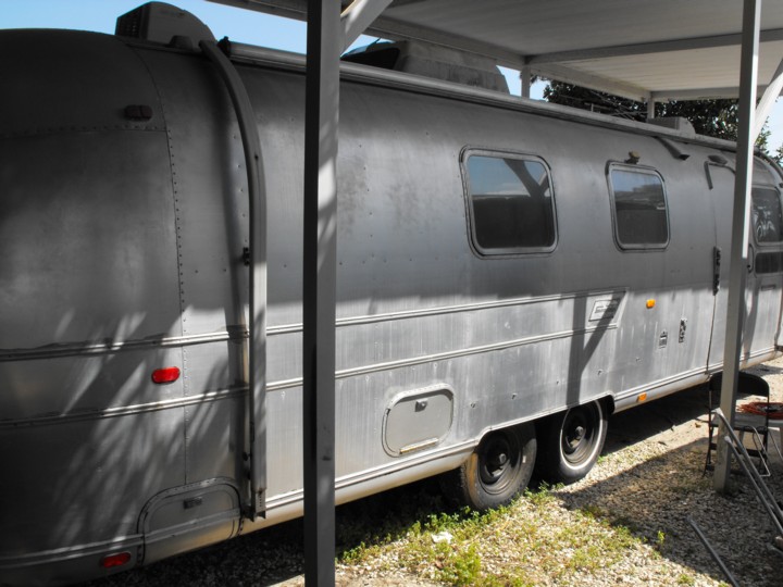 airstream_sovereign_1972_c.jpg