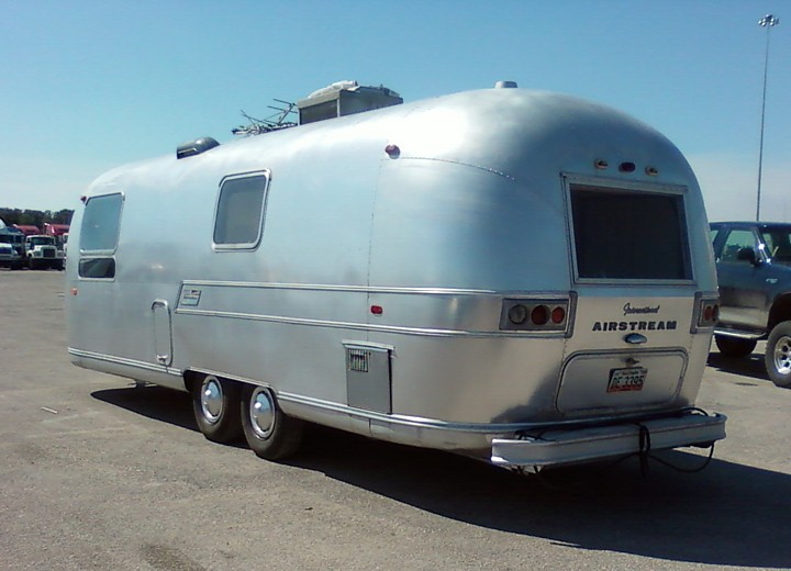 airstream_overlander_1970_c.jpg