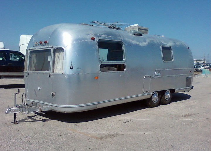 airstream_overlander_1970_d.jpg