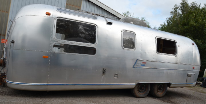 .airstream_just_arrived.jpg