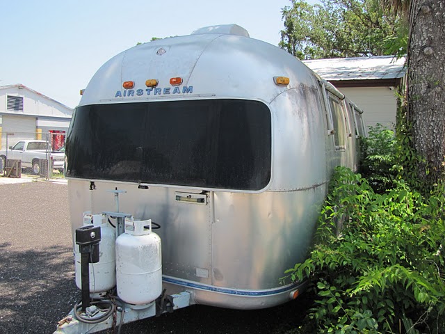 23ft_Airstream_Safari_1974_a.jpg