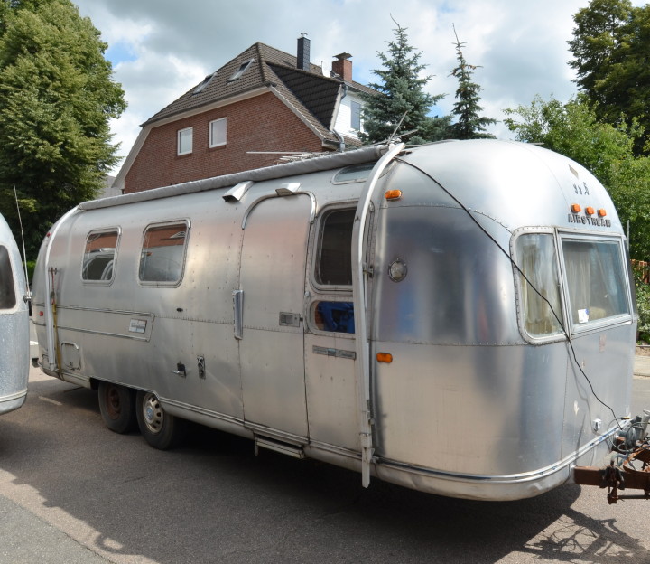 27ft_Airstream_Overlander_1969_b.jpg